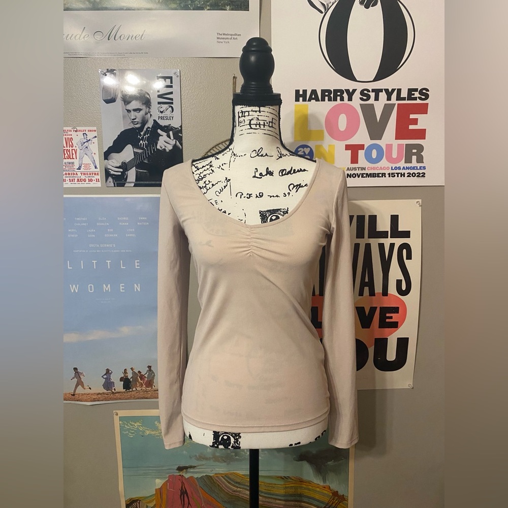 H&M Ribbed and Fitted Nude Long Sleeve
